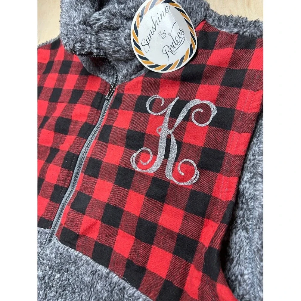 Sunshine & Rodeos Womens 3XL Grey Sherpa Vest Red Buffalo‎ Plaid Monogram K NEW